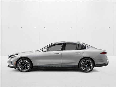 New 2025 BMW 530i w/ M Sport Package image 3