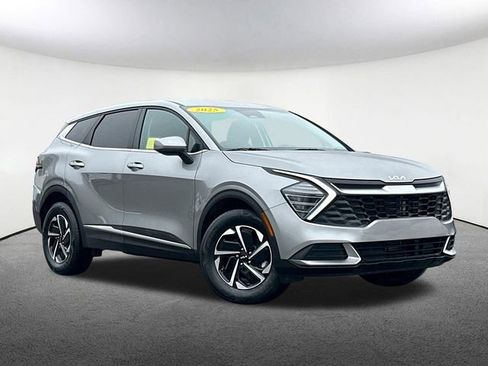 Used 2025 Kia Sportage LX AWD/4WD image 2