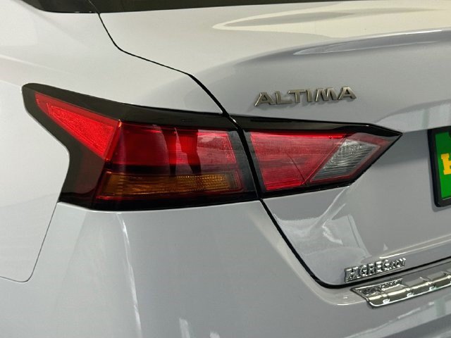 Used 2023 Nissan Altima 2.5 SR FWD image 35