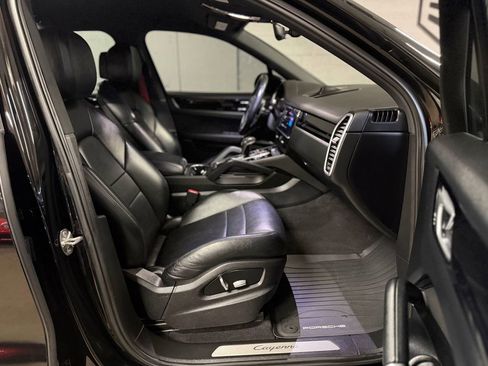 Used 2019 Porsche Cayenne AWD/4WD image 29