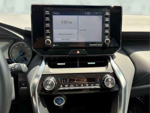 Used 2022 Toyota Venza XLE AWD/4WD image 19
