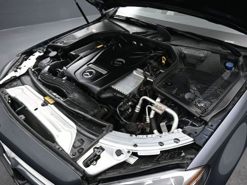 Used 2016 Mercedes-Benz C 300 4MATIC Sedan image 47