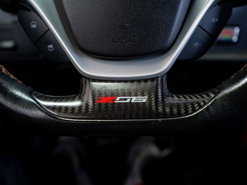 Used 2018 Chevrolet Corvette Z06 RWD image 39