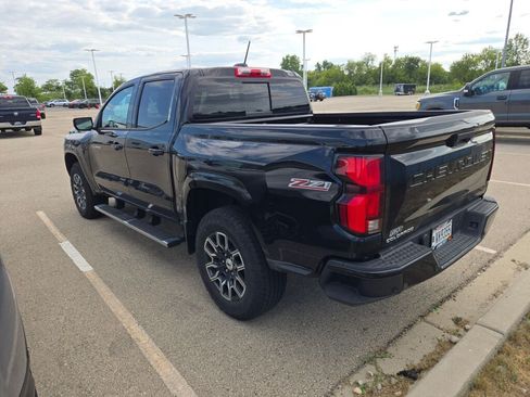 Used 2024 Chevrolet Colorado Z71 w/ Z71 Convenience Package 2 AWD/4WD image 4