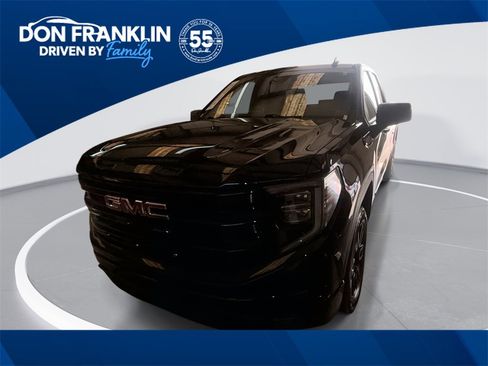 Used 2023 GMC Sierra 1500 Elevation image 1