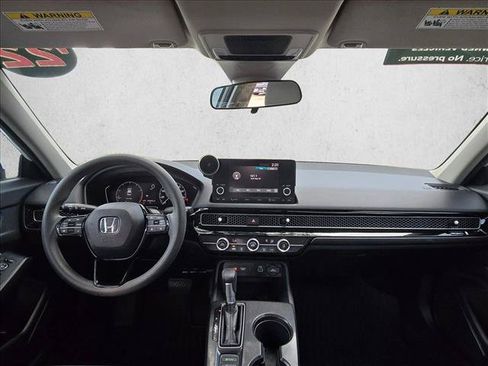 Used 2022 Honda Civic LX image 15