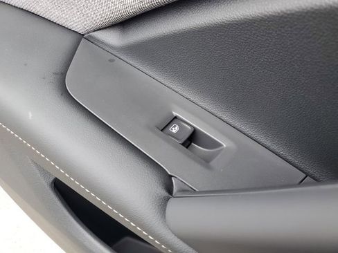 New 2026 Volkswagen Tiguan S FWD image 14