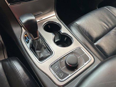 Certified 2021 Jeep Grand Cherokee Limited image 19