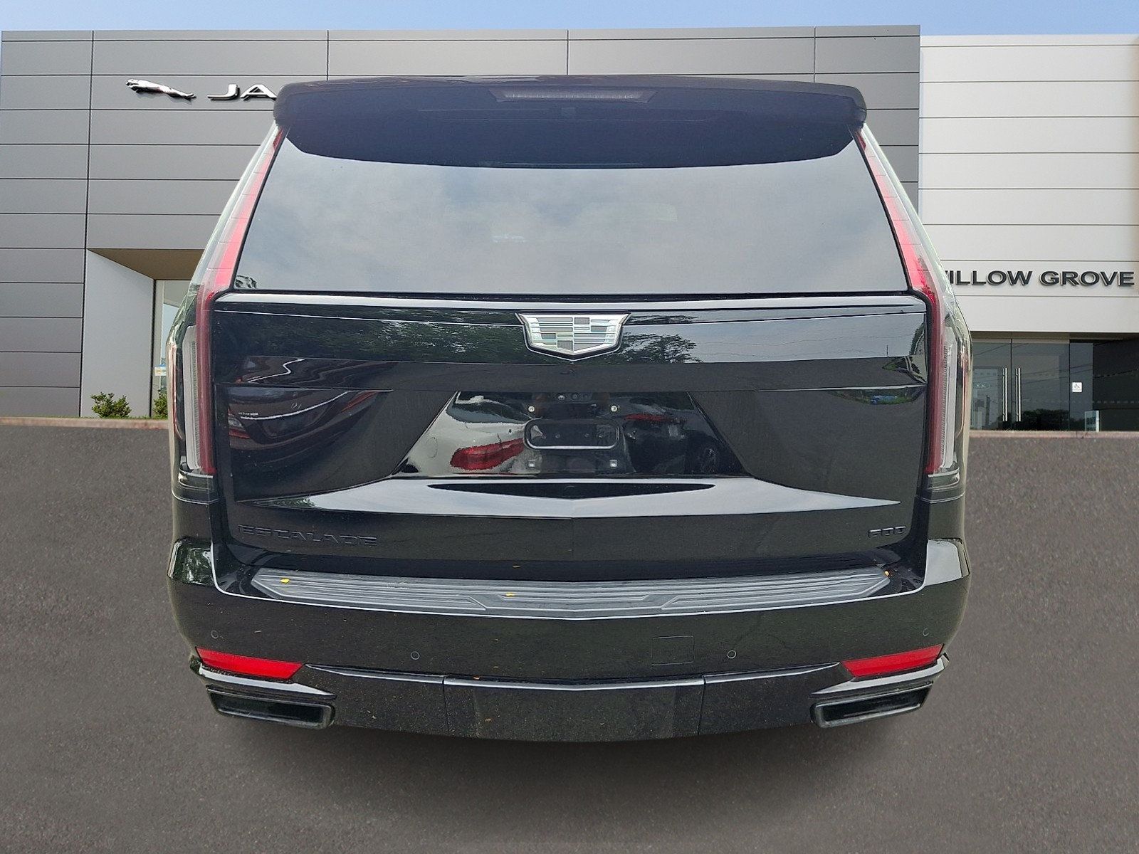 Used 2024 Cadillac Escalade Sport w/ LPO, ONYX Package AWD/4WD image 7