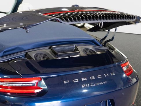 Used 2019 Porsche 911 Carrera image 40