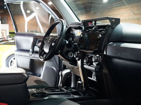 Used 2017 Toyota 4Runner TRD Off-Road image 50