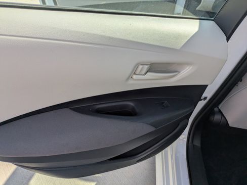 Certified 2023 Toyota Corolla LE image 13