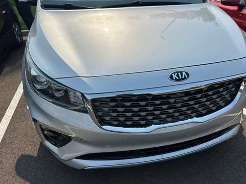 Used 2019 Kia Sedona SX FWD image 4