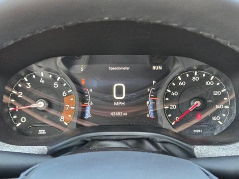 Used 2025 Jeep Compass Latitude w/ Sun & Sound Group AWD/4WD image 16