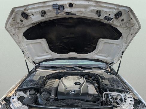 Used 2018 Mercedes-Benz C 300 Sedan image 31