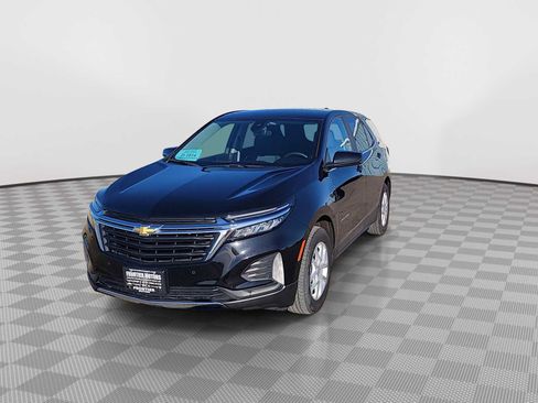 Used 2023 Chevrolet Equinox LT AWD/4WD image 3
