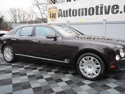 Used 2011 Bentley Mulsanne image 2