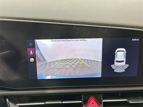 Used 2023 Kia Niro EX Touring image 15