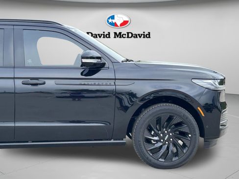 New 2025 Lincoln Navigator L Reserve w/ Jet Appearance Package AWD/4WD image 31
