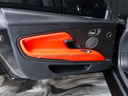 Used 2019 Aston Martin DBS Superleggera RWD image 13