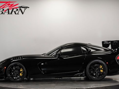 Used 2017 Dodge Viper GTC w/ ACR Package image 2