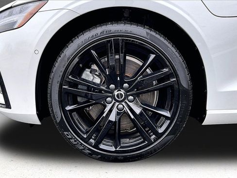 Used 2023 Volvo S60 T8 Plus w/ Climate Package image 34