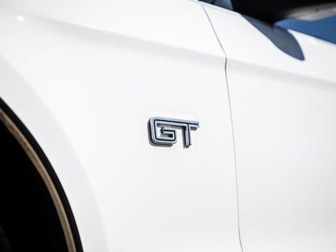 Used 2010 Ford Mustang GT Premium image 23