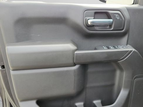 Used 2021 Chevrolet Silverado 1500 Custom image 9