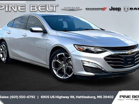 Used 2020 Chevrolet Malibu LT image 1