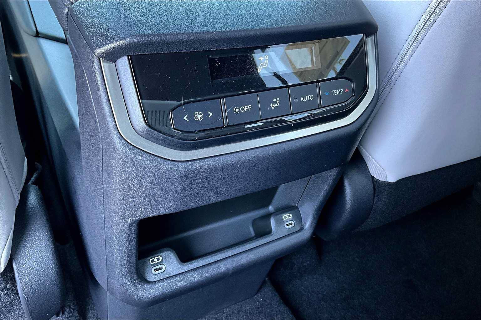 Used 2025 Lexus TX 350 AWD w/ Technology Package image 13