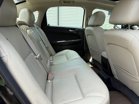 Used 2013 Chevrolet Impala LTZ FWD image 9