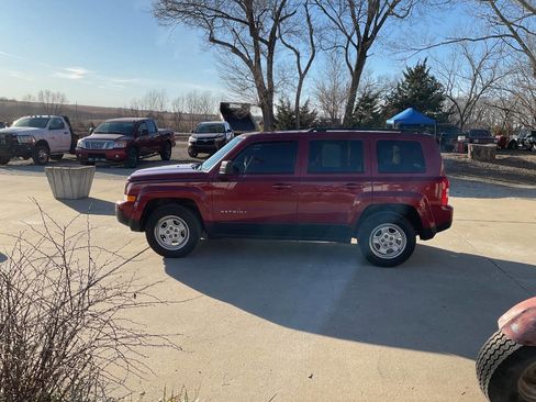 Used 2017 Jeep Patriot Sport w/ Power Value Group image 6