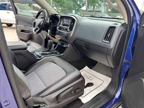 Used 2016 Chevrolet Colorado Z71 AWD/4WD image 32
