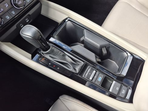 Used 2024 Honda Accord EX-L image 28