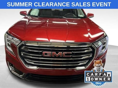 Used 2022 GMC Terrain SLT w/ Infotainment Package II AWD/4WD image 8