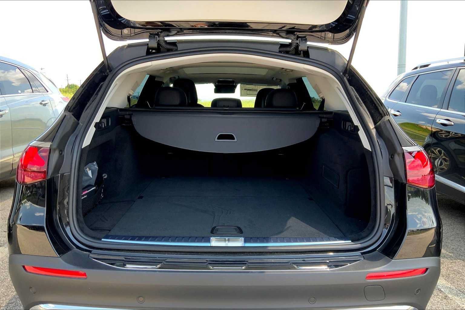 Used 2025 Mercedes-Benz E 450 4MATIC All-Terrain Wagon image 14