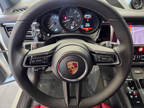 New 2026 Porsche Macan AWD/4WD image 17