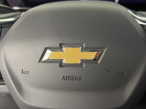 Used 2025 Chevrolet Suburban High Country AWD/4WD image 27