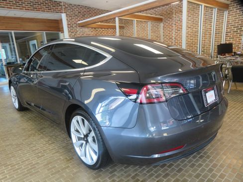 Used 2019 Tesla Model 3 Performance AWD/4WD image 6