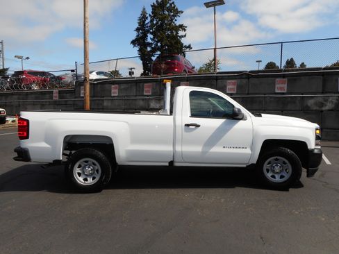 Used 2017 Chevrolet Silverado 1500 W/T w/ Trailering Package RWD image 6