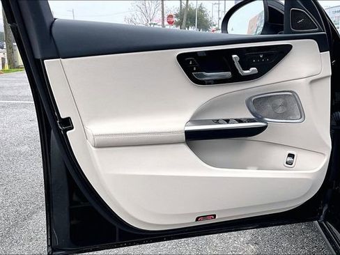 Used 2024 Mercedes-Benz C 300 Sedan image 17