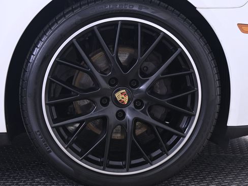 Certified 2023 Porsche Panamera 4 Platinum Edition AWD/4WD image 14