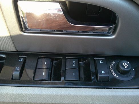 Used 2014 Ford Expedition Limited image 11