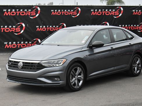 Used 2020 Volkswagen Jetta R-Line image 3