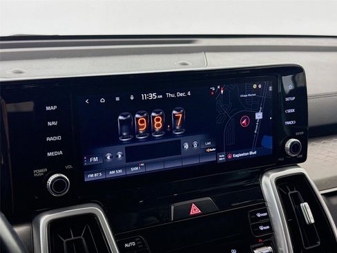 Used 2022 Kia Sorento SX image 15