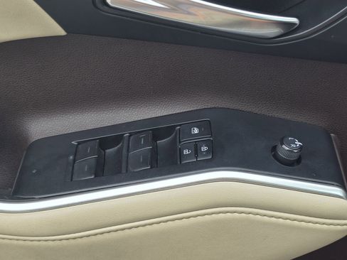 Used 2022 Toyota Highlander XLE FWD image 22