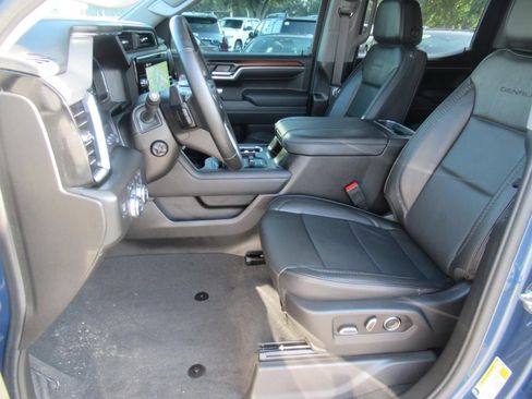 Used 2025 GMC Sierra 1500 Denali w/ Denali Reserve Package AWD/4WD image 20
