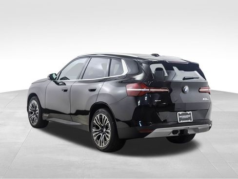 Used 2025 BMW X3 xDrive30i w/ Premium Package image 4