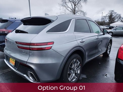 Used 2025 Genesis GV70 2.5T image 4