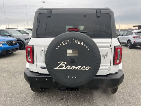 Used 2024 Ford Bronco Outer Banks image 6